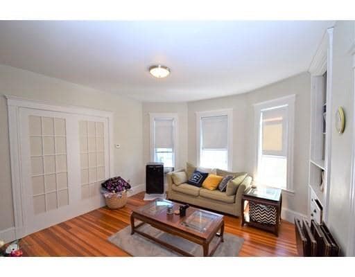 Building Photo - 37 Foster St Unit 3