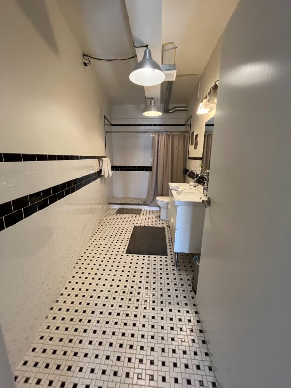 Photo - 333 2nd St SE