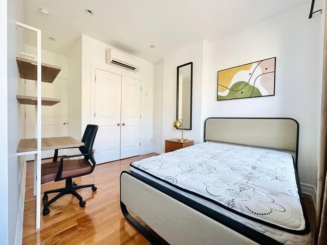 Furnished room/NOT APARTMENT