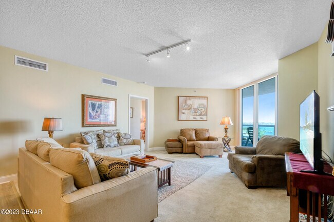 Photo - 241 Riverside Dr Unit 808