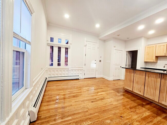 Photo - 197 Commonwealth Ave Unit 1