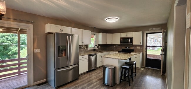 Photo - Woodland Hills