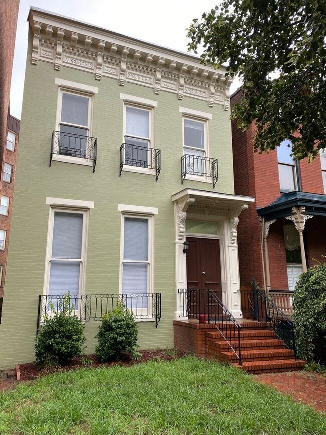 Photo - 1114 Grove Ave Unit Apt #1