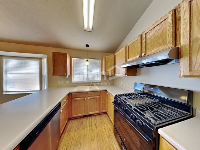 Photo - 316 W 1800 N
