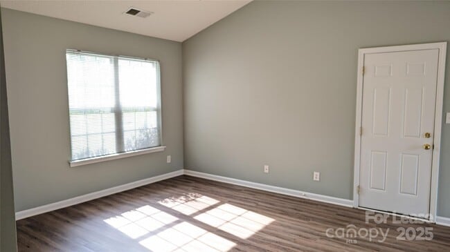 Photo - 111 Sterling Terrace Dr