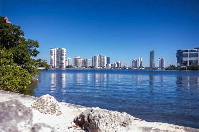 Photo - 3255 NE 184th St Unidad 12416