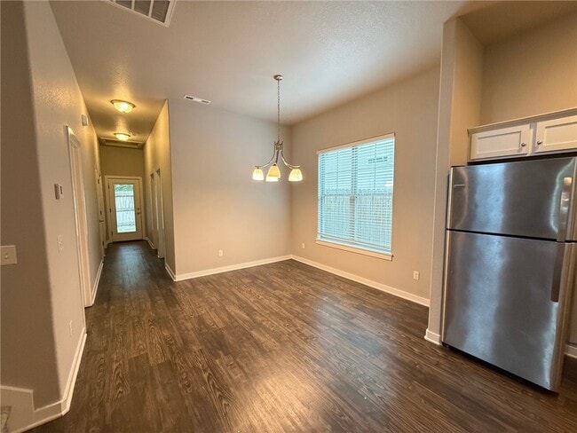 Photo - 2375 W Houston St