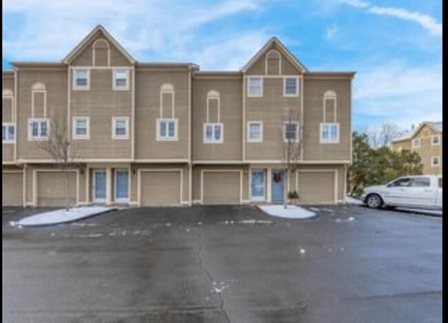 Photo - 50 Pierce St Unidad Old Mill 27