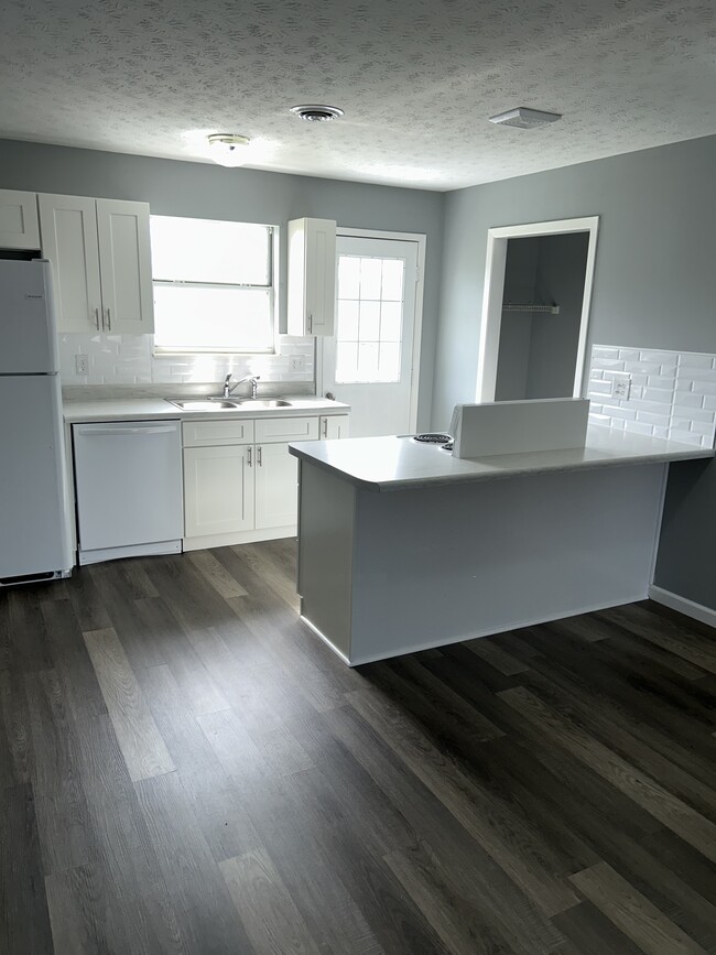 Photo - 1525 Meadow Spring Dr