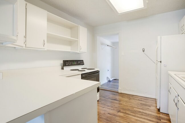 Photo - 116 Corbin Ln