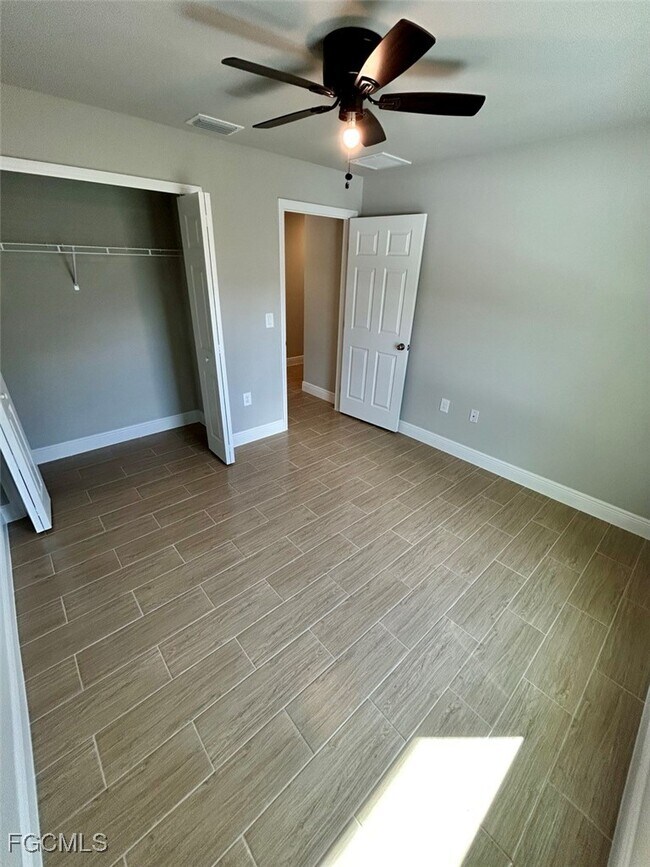 Photo - 2330-2332 Hoople St