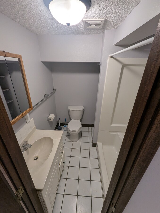 Photo - 3420 Kingman Blvd Unit B2