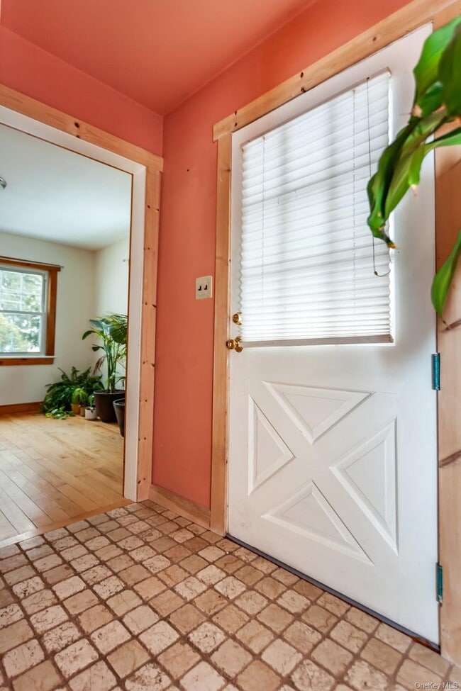 Photo - 530 Union Ave