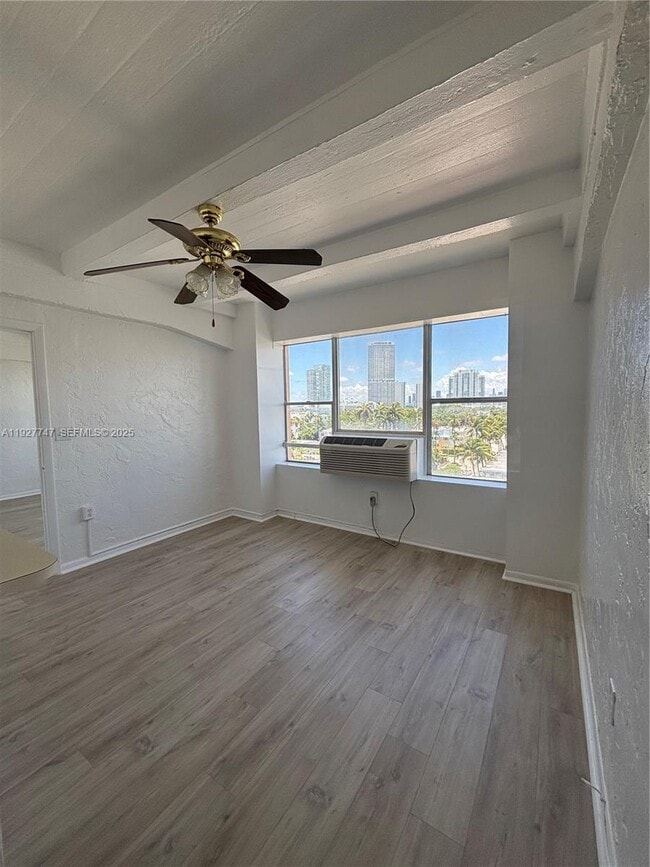 Photo - 800 Washington Ave Unidad 1108