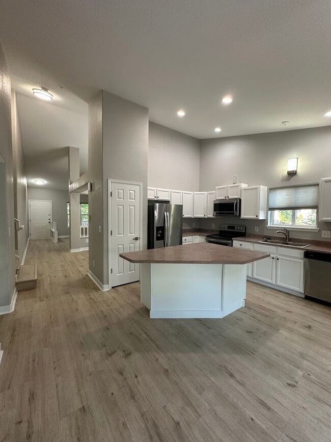 Photo - 5404 S Valdai Way