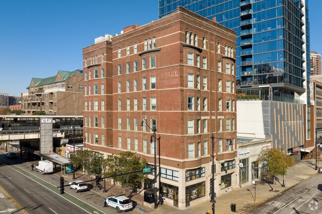 30 East Roosevelt