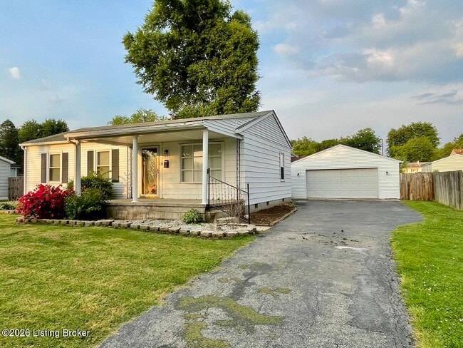 Photo - 9207 Fenmore Ave
