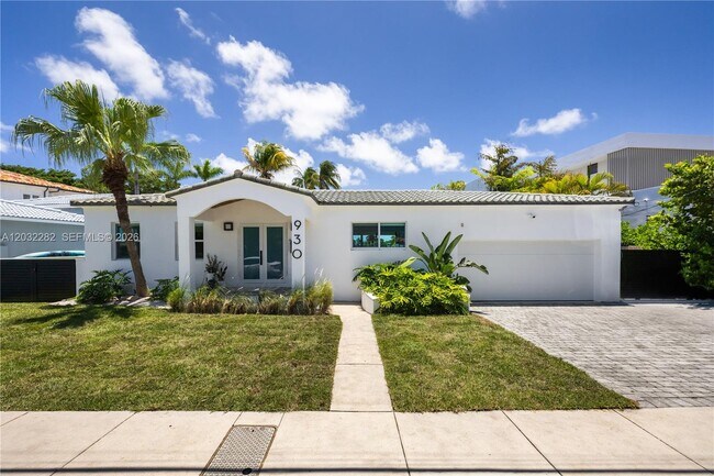 Photo - 930 Stillwater Dr