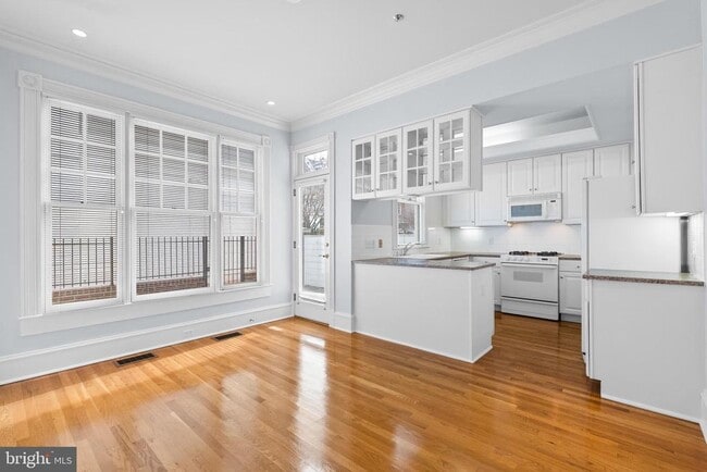 Photo - 7465 Arlington Rd