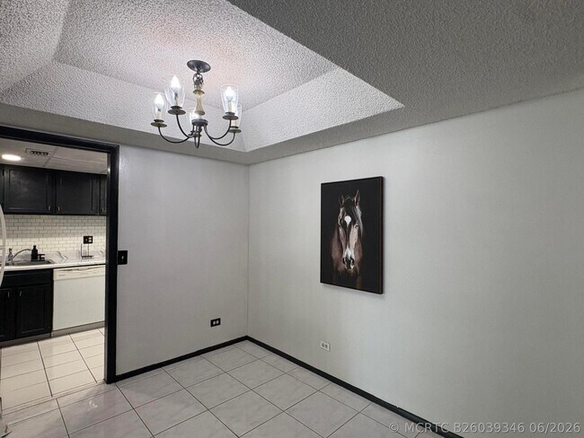 Photo - 3660 Inverrary Dr Unit 1b