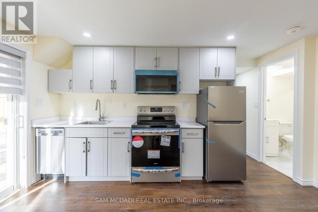 Photo - 841 Magnolia Tsse.