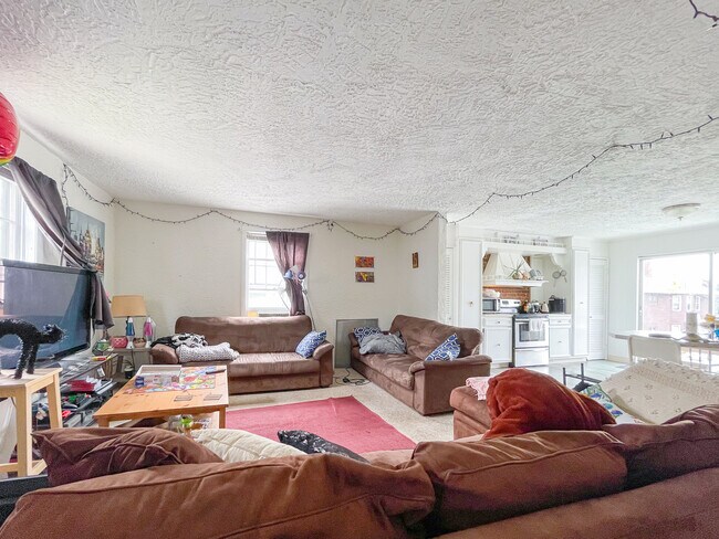 Photo - 75 Magoun Ave Unit 1