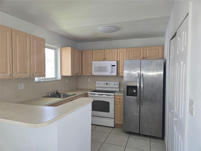 Photo - 1261 SE 29th St Unidad 206-25