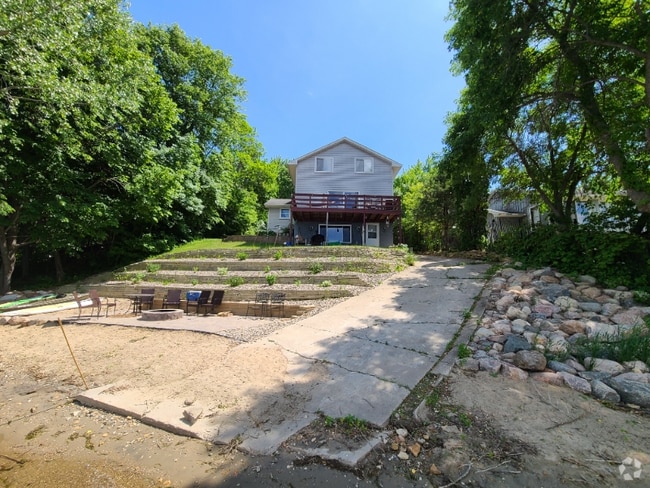 Building Photo - 28656 W Lake Dr Rental