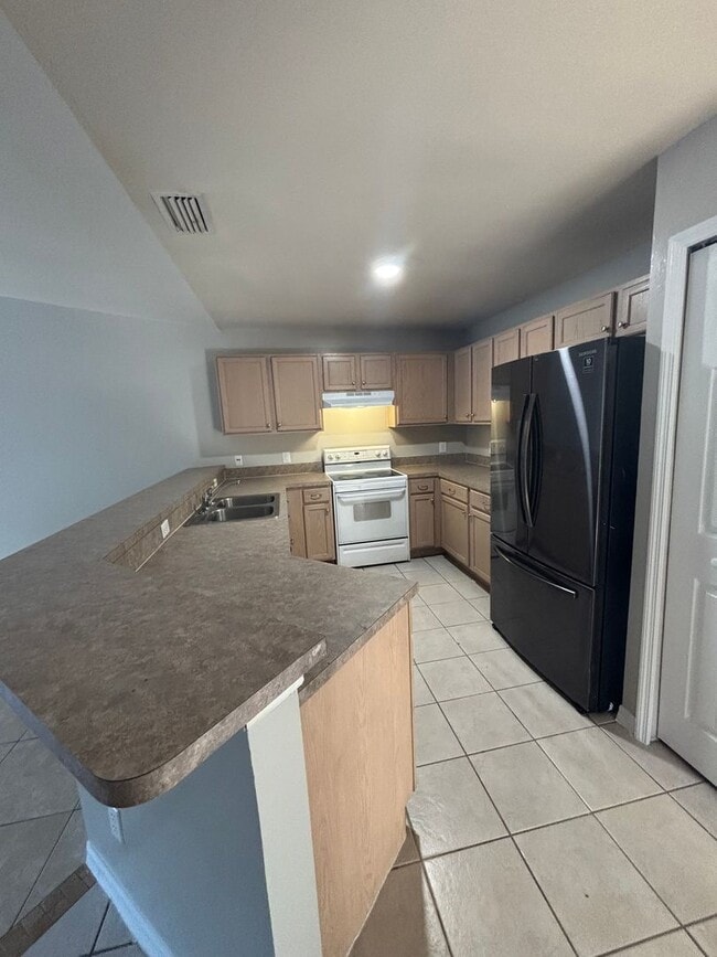 Photo - 5319 Centennial Blvd