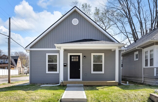 Building Photo - 2041 N Dexter St Rental