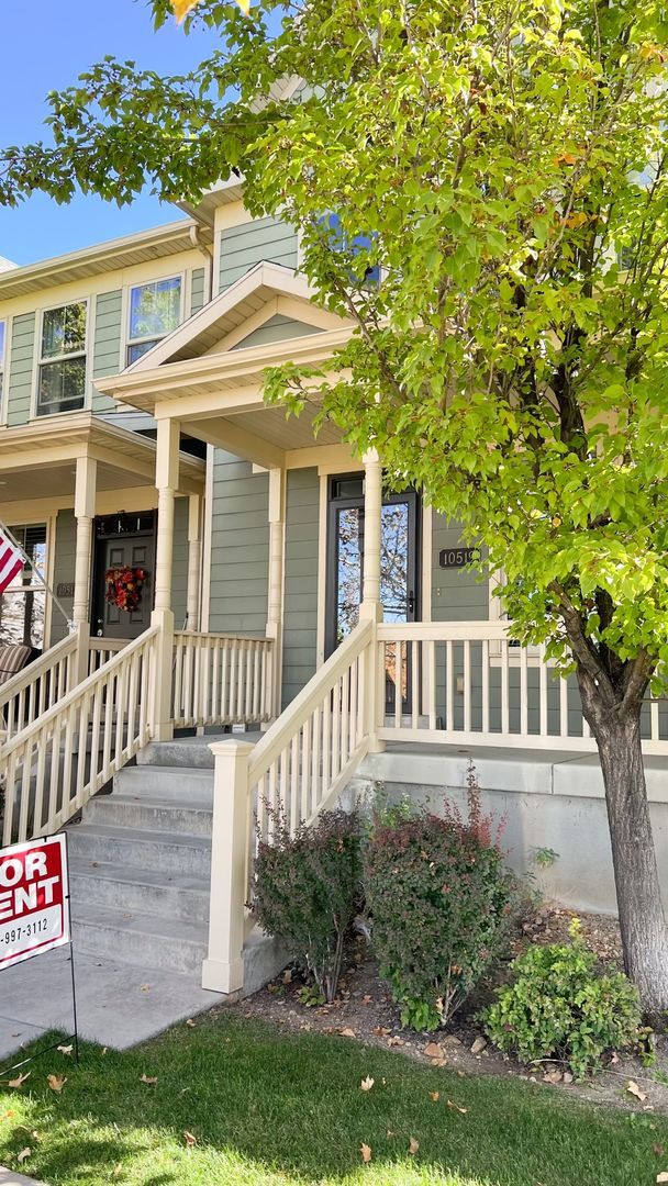 Photo - Fully Furnished Townhouse with Lake Views