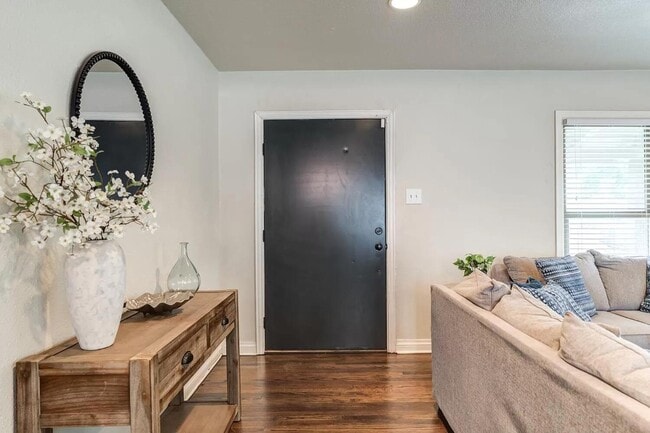 Photo - 3204 28th St