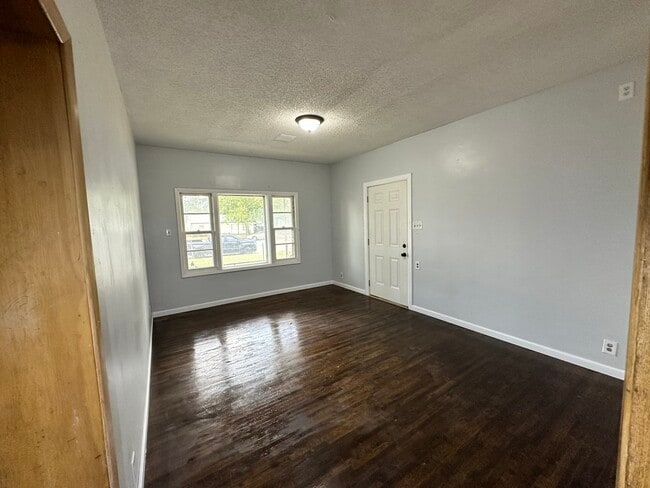 Photo - 523 E 3rd Ave