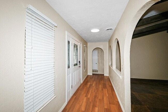 Photo - 5307 Winslow St