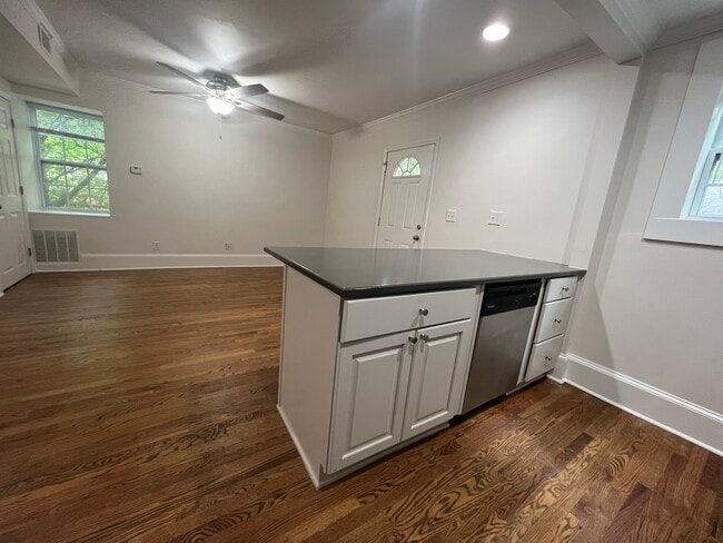 Photo - 1655 Hosea L Williams Dr SE Unidad 2