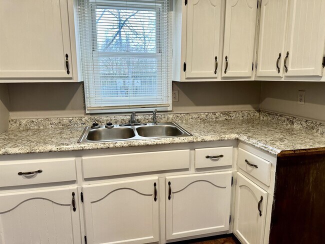 Photo - 620 Fitzsimmons St