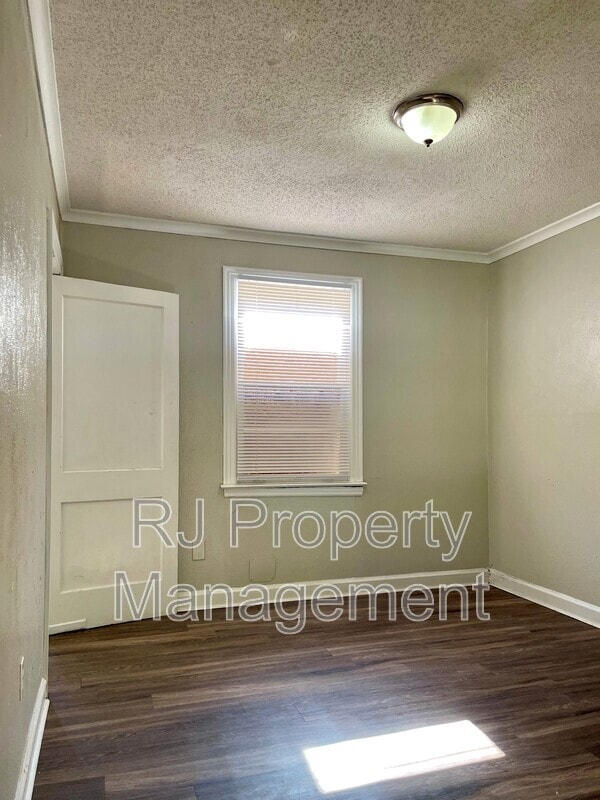 Photo - 809 Juliet Ave