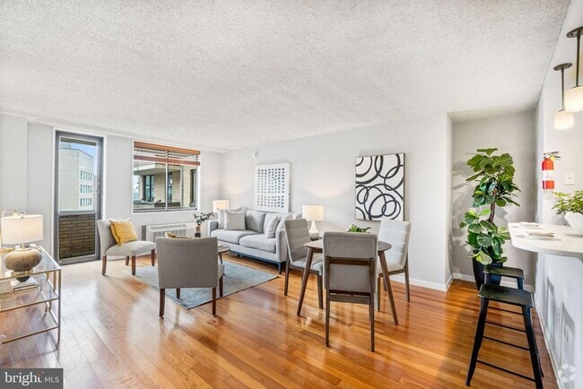 Building Photo - 1325 18th St NW Unit 707 Rental