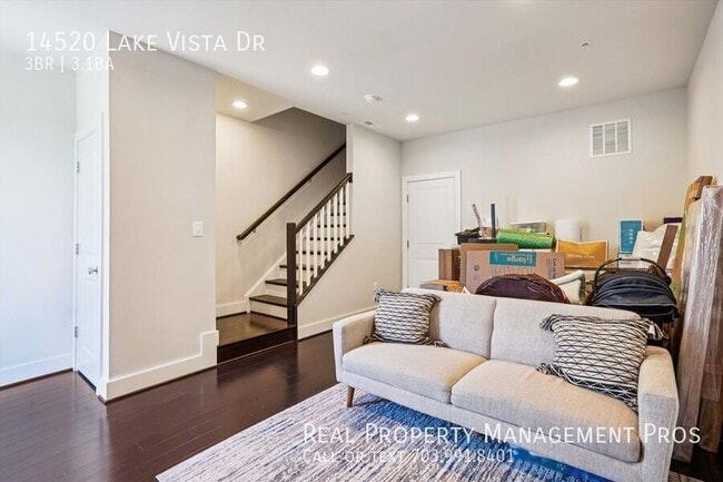 Photo - 14520 Lake Vista Dr