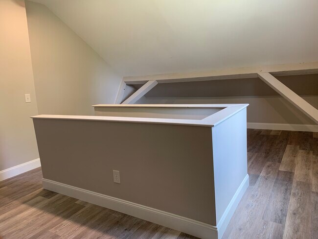 Bedroom #3 - 8 Hillside Ave Unidad #8