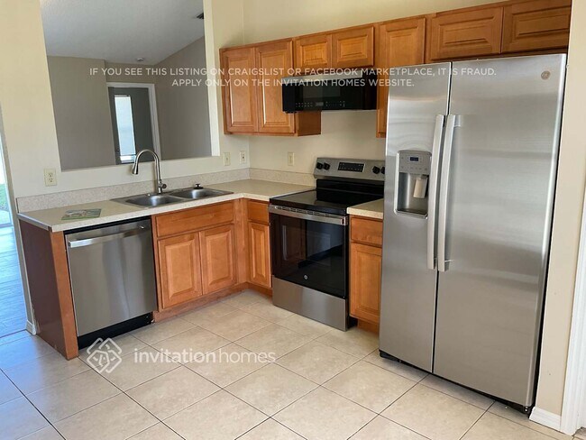 Photo - 141 Americana Blvd NE