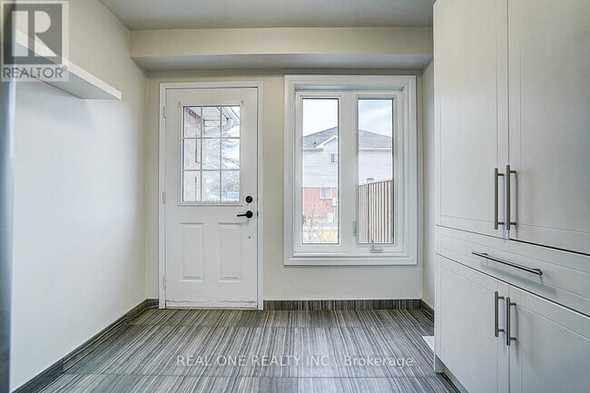 Photo - 1485 Torrington Dr