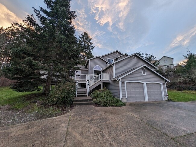 Photo - Illahee Home with a View and Two Primary Suites