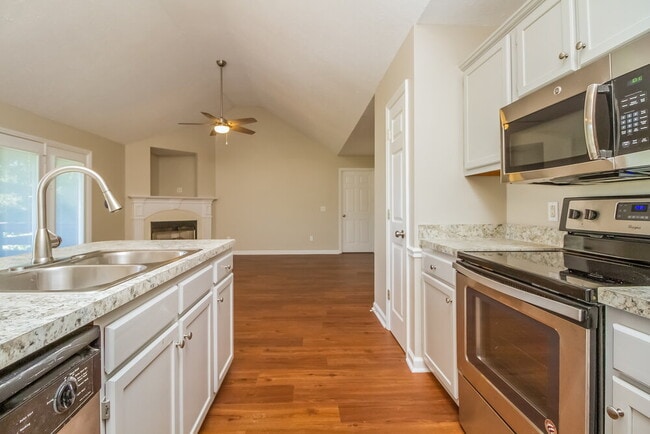 Photo - 1921 Pacific Pl