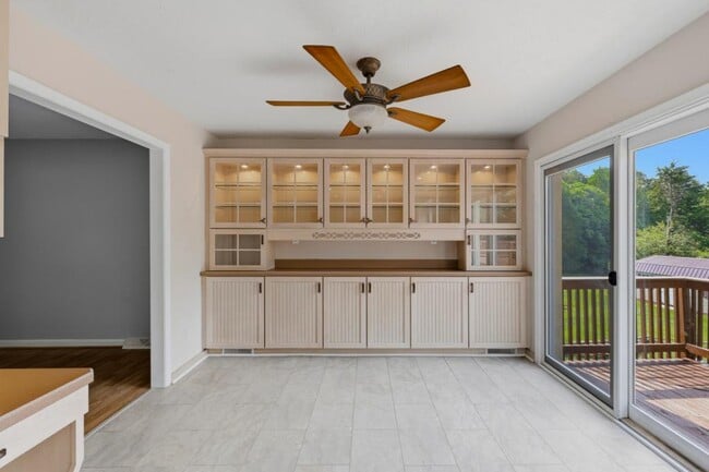 Photo - 215 Cameron Rd