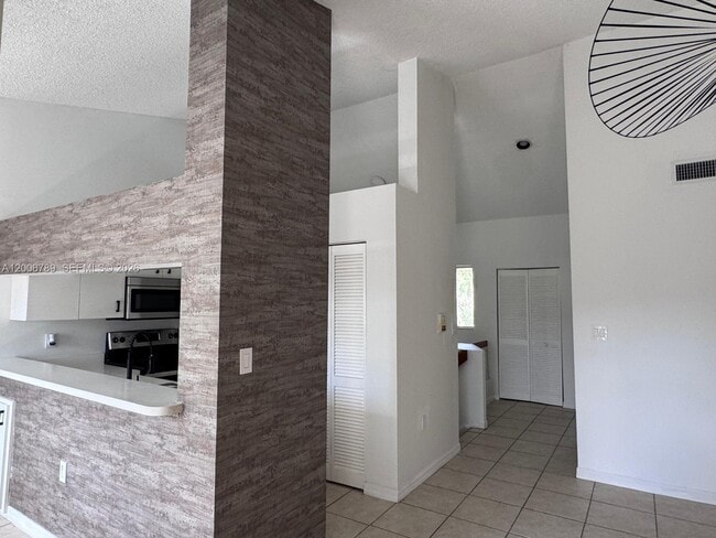 Photo - 1304 Glenmoor Dr Unit 1304