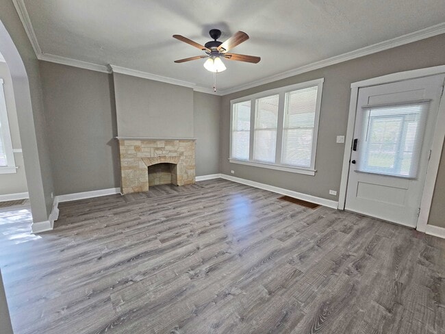Building Photo - 249 E Park Blvd Unit 1