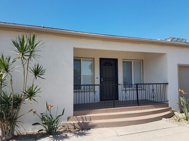 Photo - 2-Bed/1-Bath House w/Garage. Walking Distance to Beach