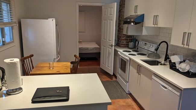 Photo - 5347 Knight St