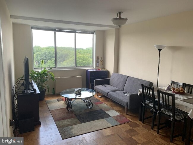 Photo - 10401 Grosvenor Pl Unit 1326